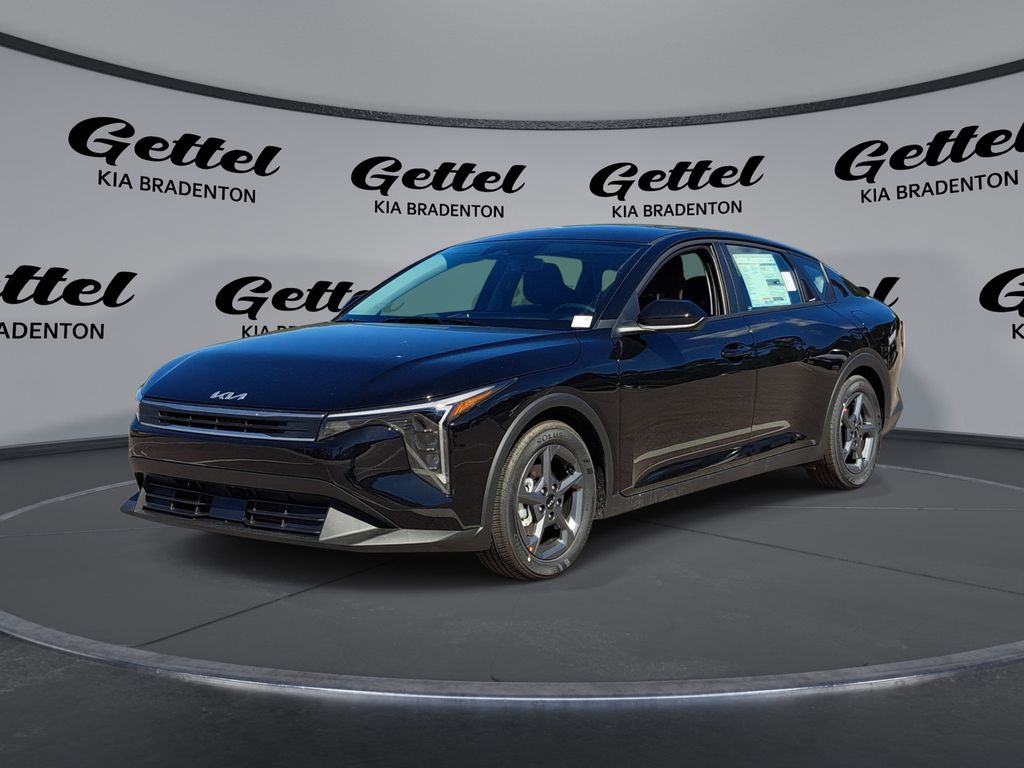 2025 Kia K4 LXS's photo