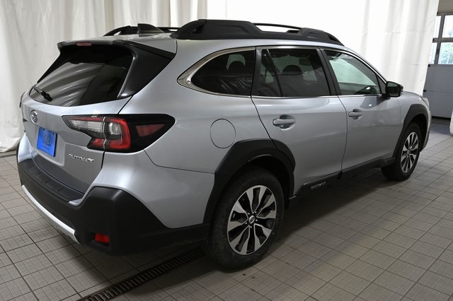 2025 Subaru Outback Limited photo 10
