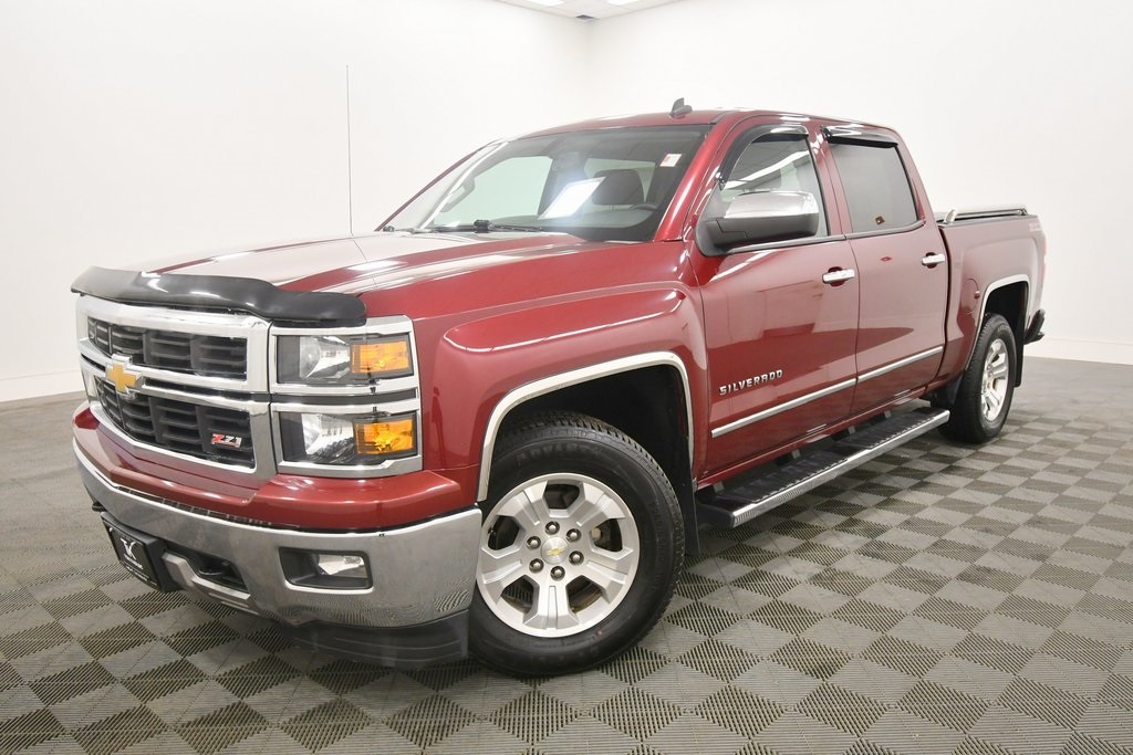 Used 2014 Chevrolet Silverado 1500 LT with VIN 3GCUKREC8EG271426 for sale in Rochester, Minnesota