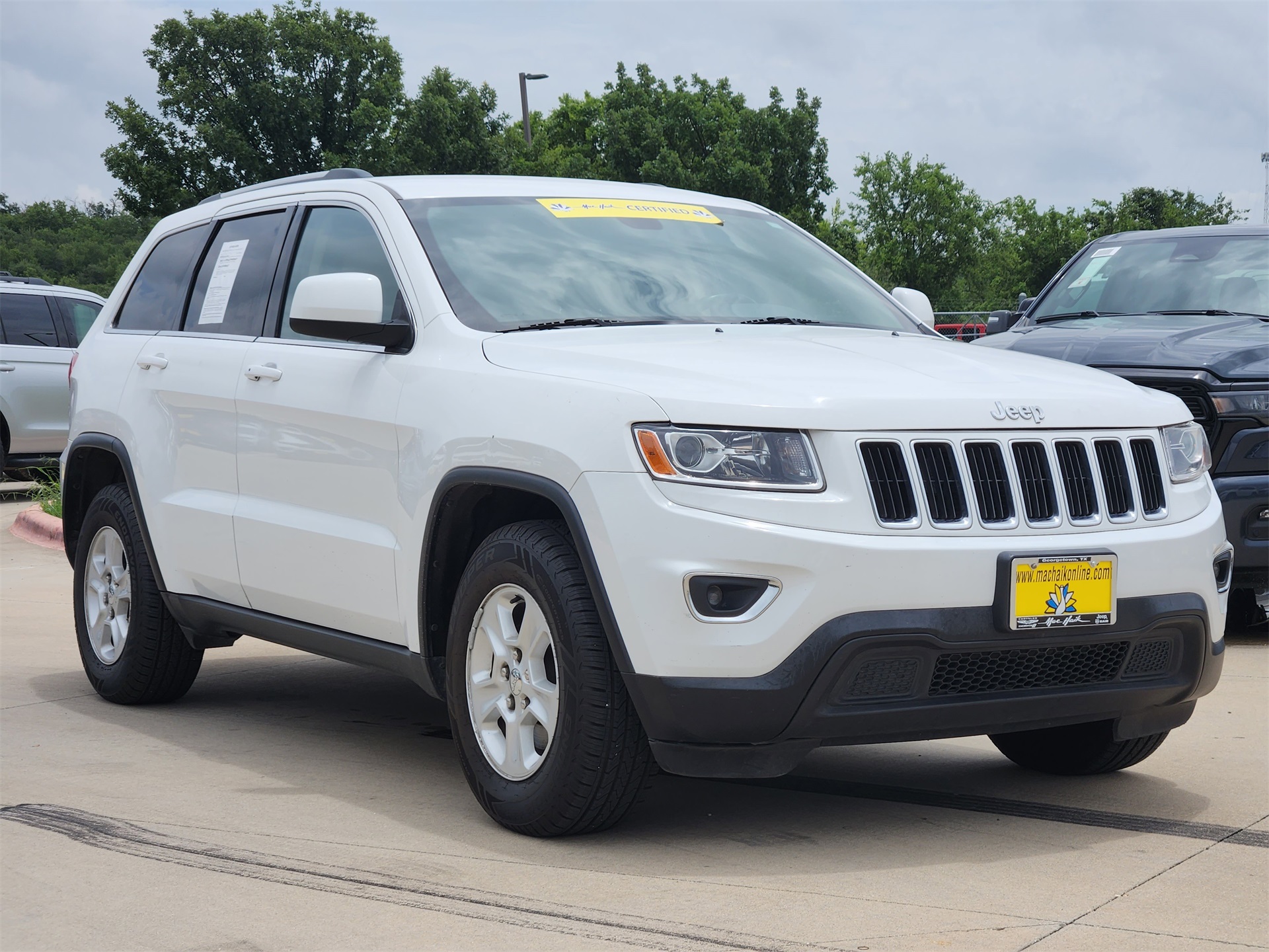 Used 2014 Jeep Grand Cherokee Laredo with VIN 1C4RJEAG8EC449445 for sale in Georgetown, TX