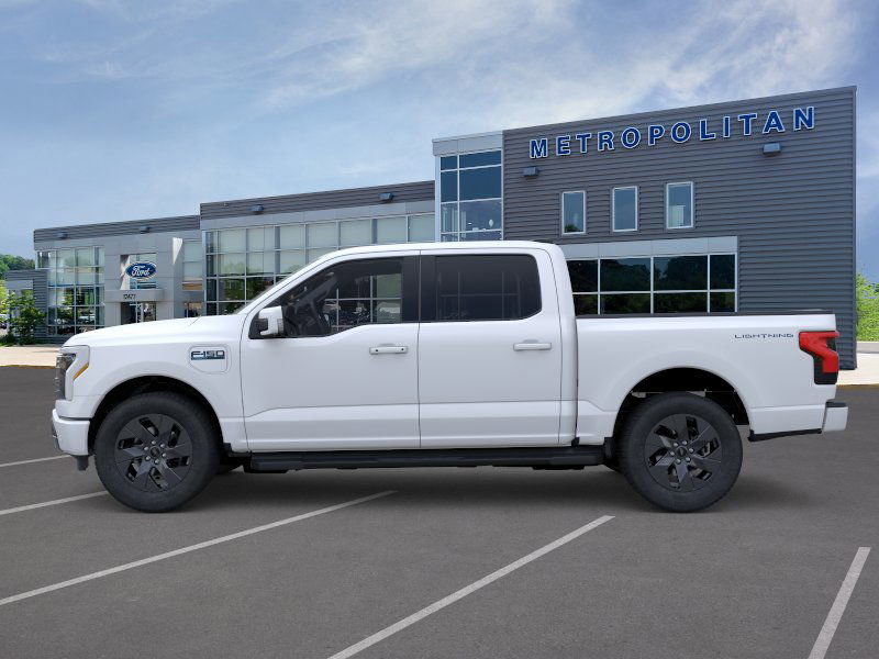 2025 Ford F-150 Lightning Lariat photo 3
