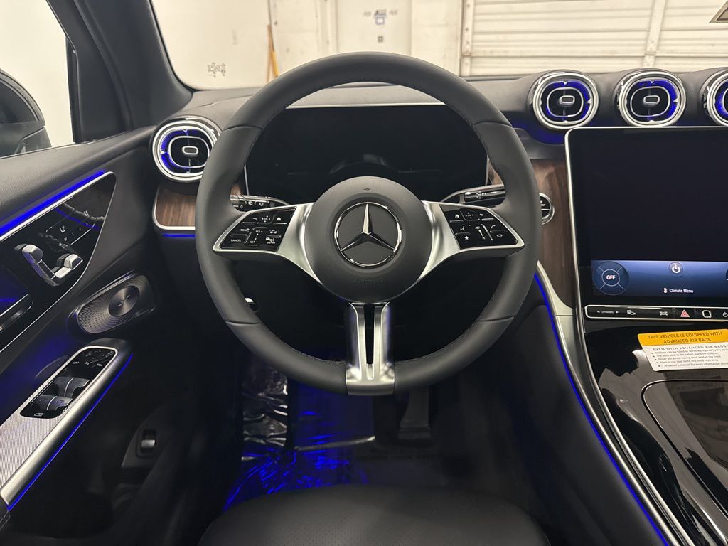 2026 Mercedes Benz GLC 300 photo 17
