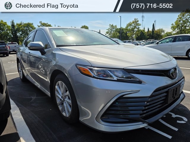 2024 Toyota Camry LE photo 3
