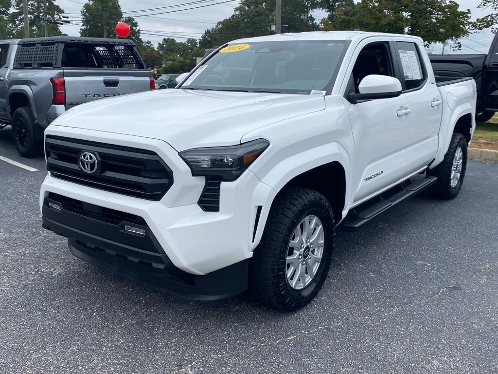 2024 Toyota Tacoma SR5 photo 2