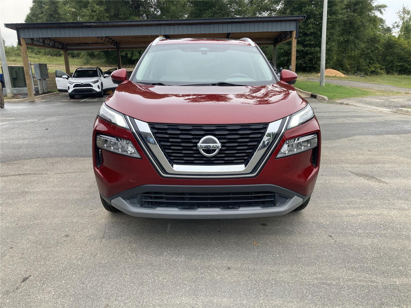 2021 Nissan Rogue SV photo 3