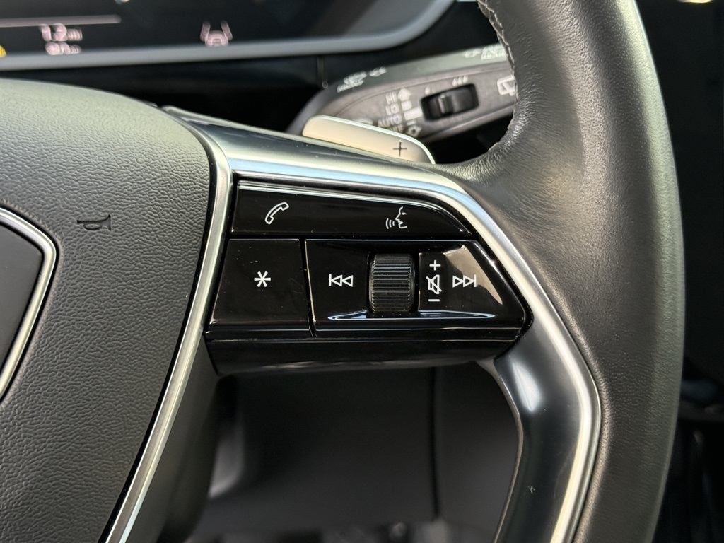 2024 Audi Q8 E-tron Premium Plus photo 20