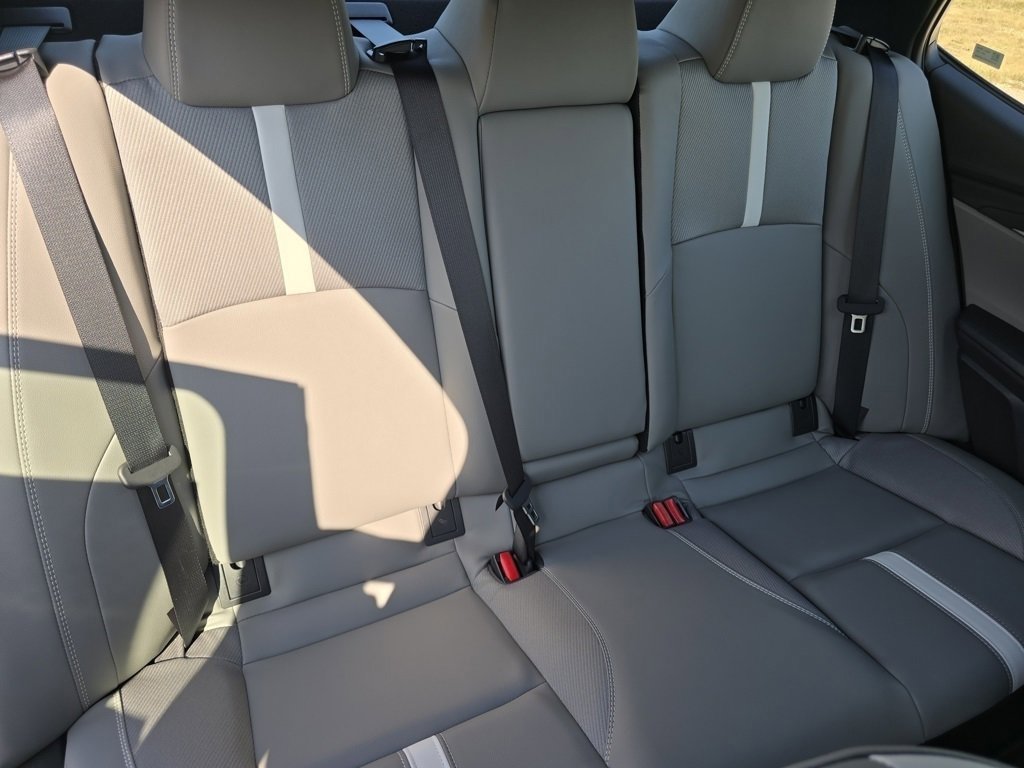 2026 Toyota Camry SE photo 9