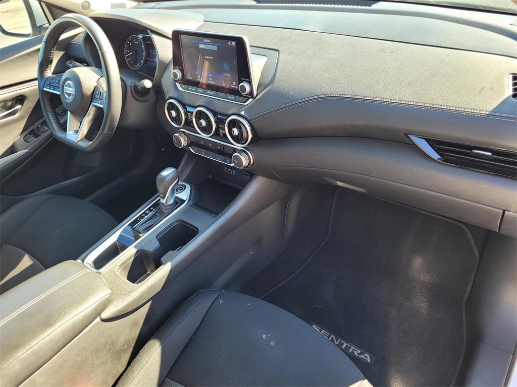 2022 Nissan Sentra SV photo 19