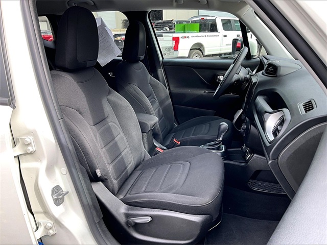 2021 Jeep Renegade Latitude photo 4