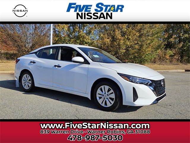 2025 Nissan Sentra S's photo