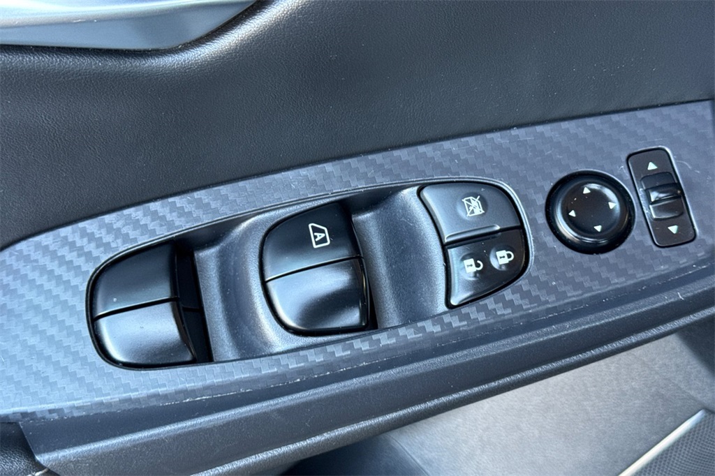 2021 Nissan Sentra SV photo 12