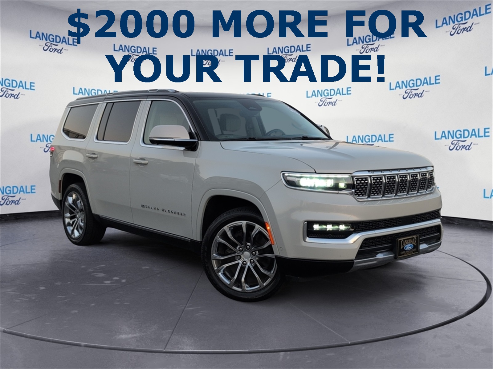 2022 Jeep Grand Wagoneer Series II's photo