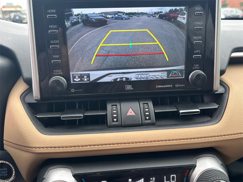 2019 Toyota RAV4 XLE Premium photo 28
