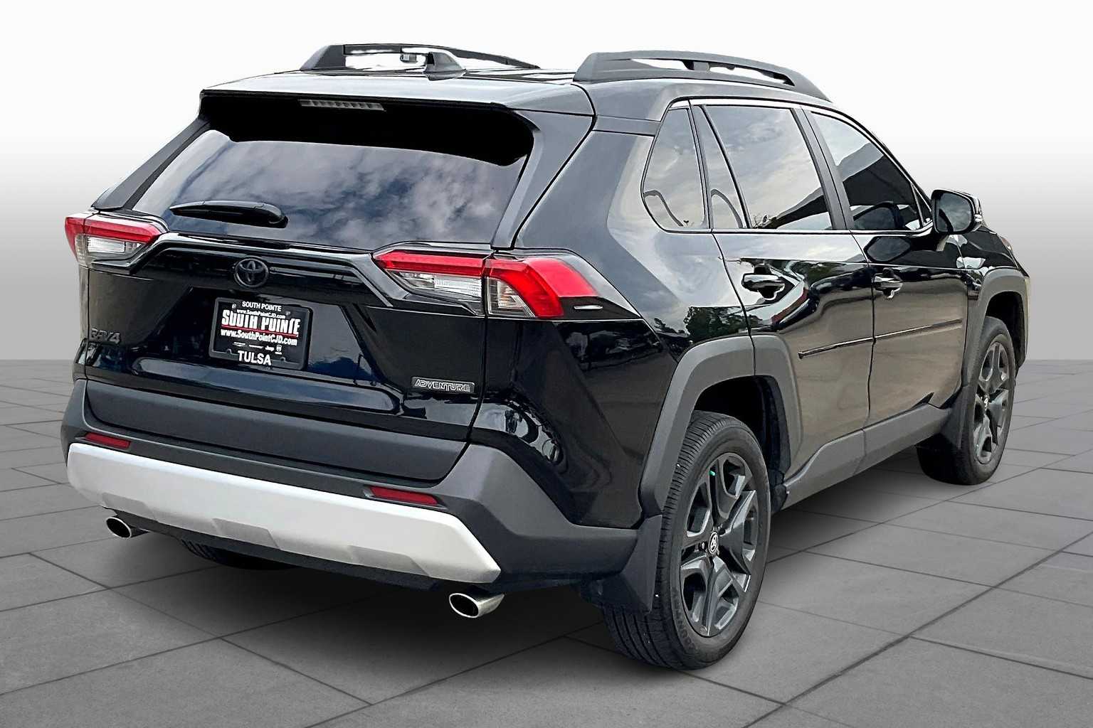 2024 Toyota RAV4 Adventure photo 5
