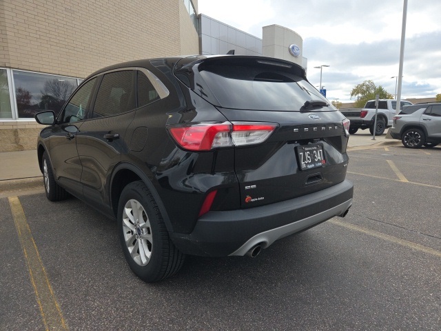 Used 2020 Ford Escape SE with VIN 1FMCU9G62LUC52633 for sale in Apple Valley, Minnesota