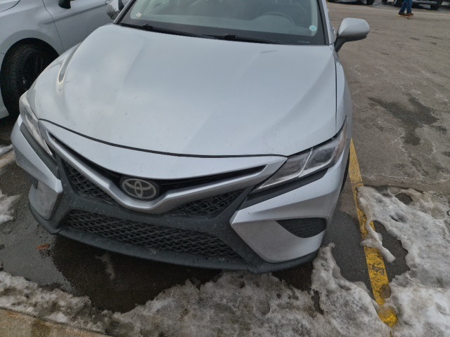 Used 2018 Toyota Camry SE with VIN JTNB11HK3J3032454 for sale in Saginaw, MI