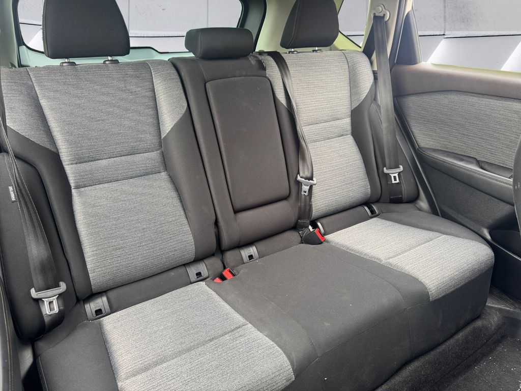 2023 Nissan Rogue SV photo 16