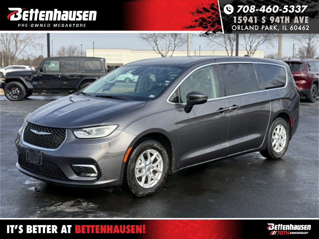 2023 Chrysler Pacifica Touring L