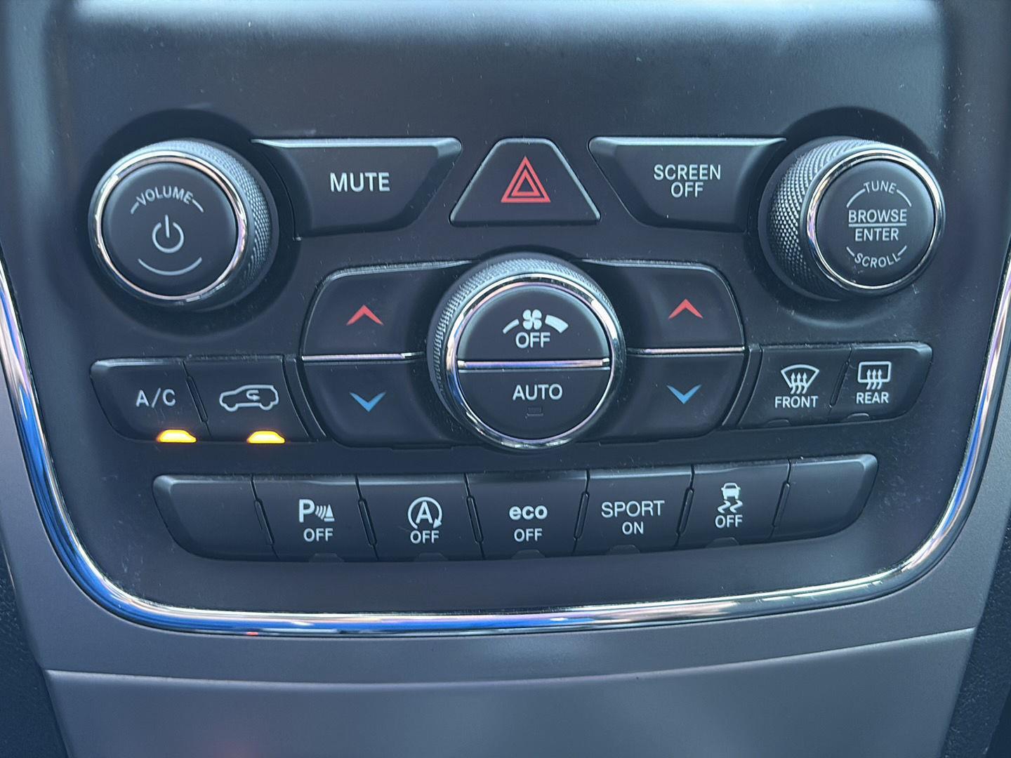 2021 Jeep Grand Cherokee Laredo E photo 20