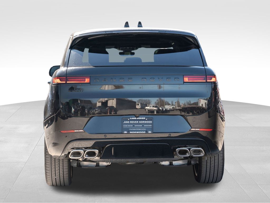 2025 Land Rover Range Rover Sport SE photo 5