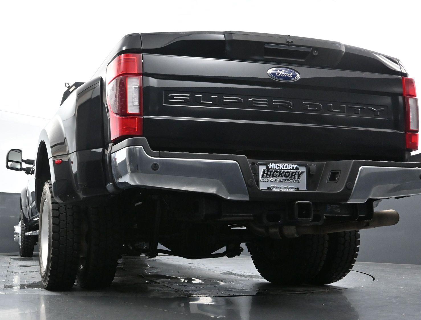 2022 Ford F-450 Lariat photo 43