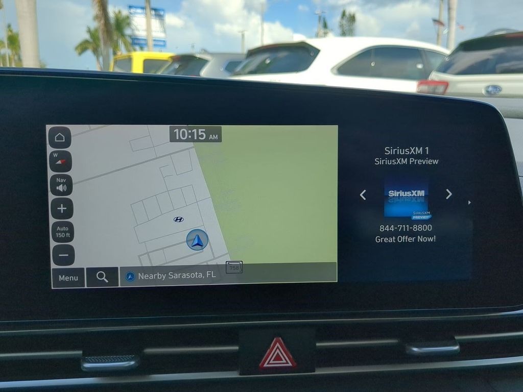 2023 Hyundai Elantra SEL photo 18