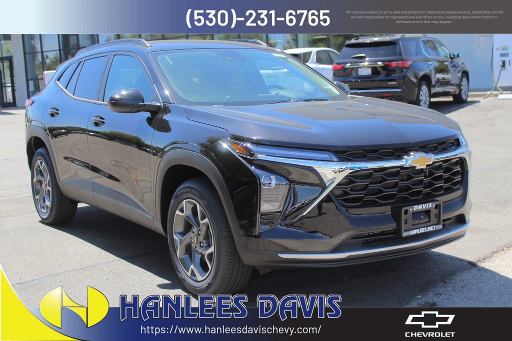 2025 Chevrolet Trax LT photo 4