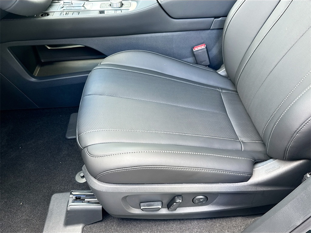 2026 Infiniti QX60 Luxe photo 19