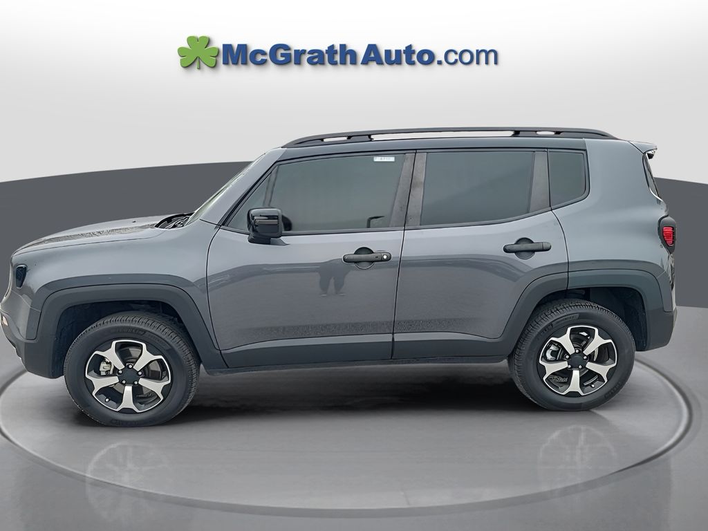 2022 Jeep Renegade Trailhawk photo 2