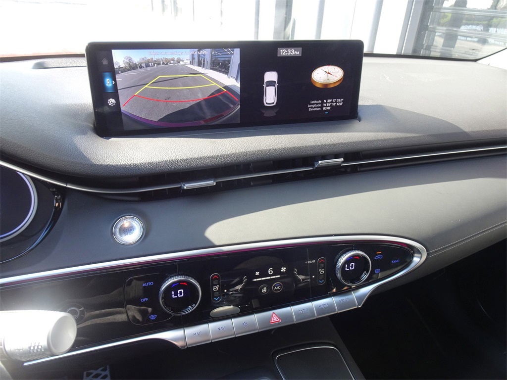 2024 Genesis GV70 3.5T Sport photo 14
