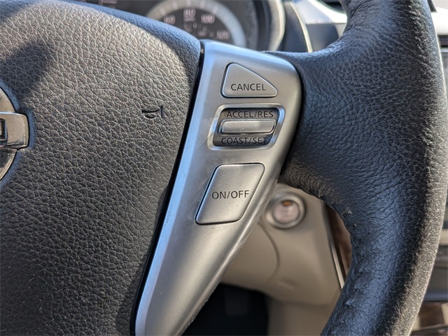 2015 Nissan Sentra SL photo 14