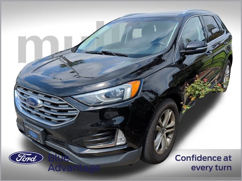 2020 Ford Edge SEL photo 2