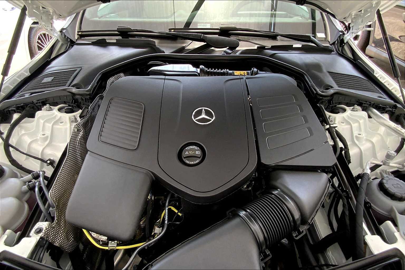 2025 Mercedes Benz C 300 4MATIC Sedan photo 16