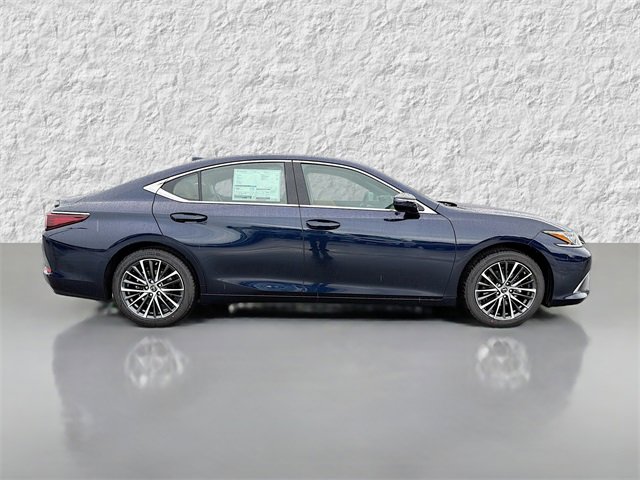2025 Lexus ES 350 photo 2