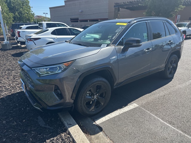 2020 Toyota RAV4 Hybrid XSE photo 13
