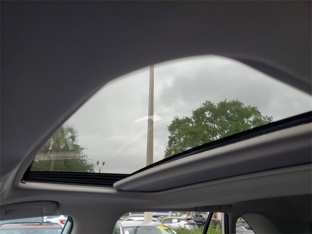 2022 Toyota RAV4 XLE Premium photo 23