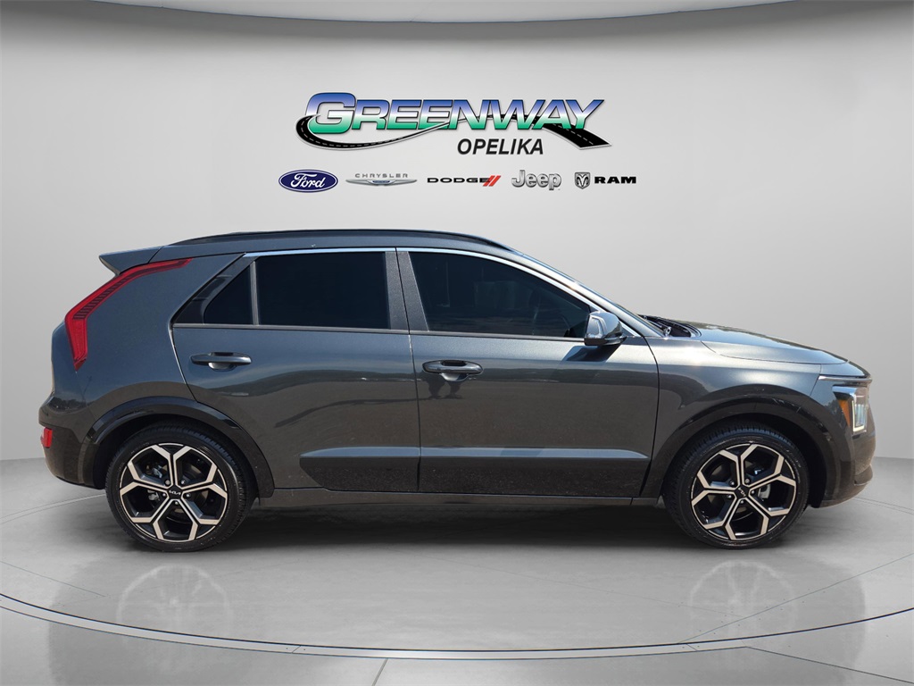 2023 Kia Niro EX Touring photo 8