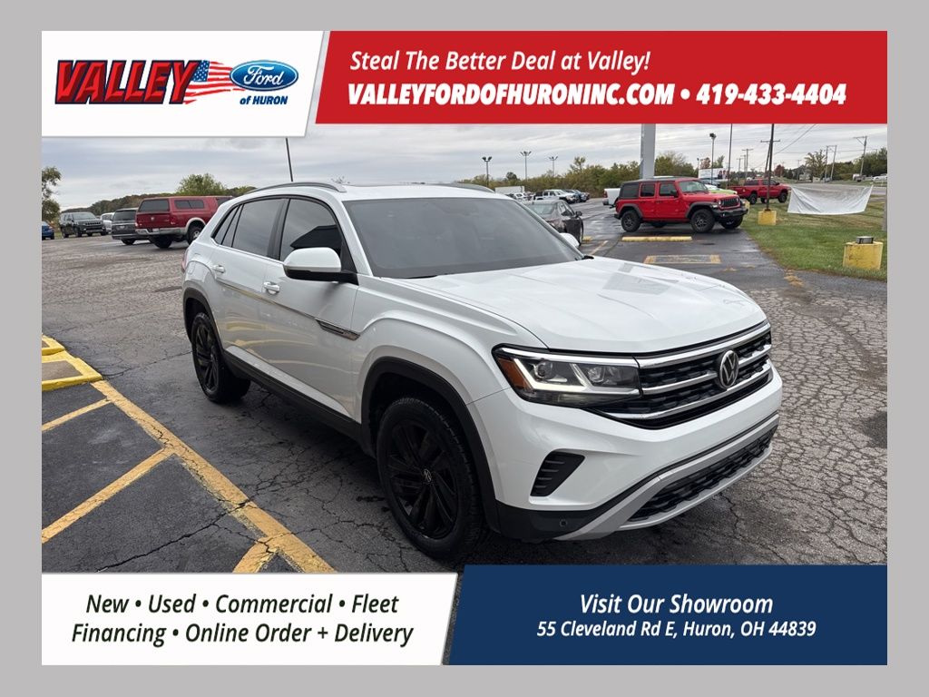 2022 Volkswagen Atlas Cross Sport SE w/Tech's photo