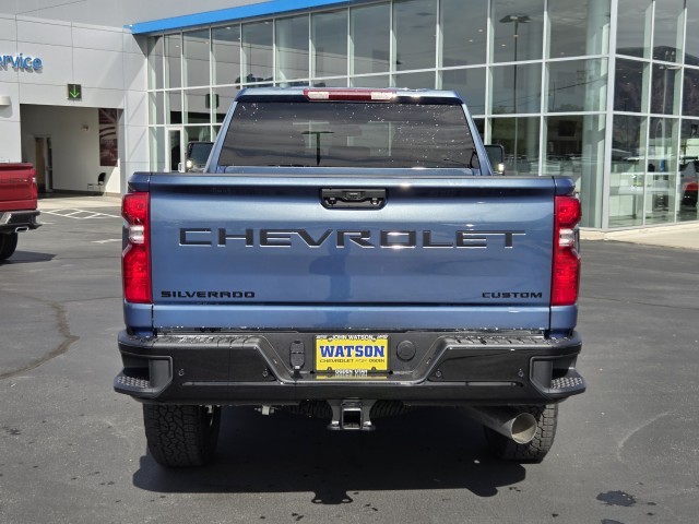 2025 Chevrolet Silverado 2500HD Custom photo 7