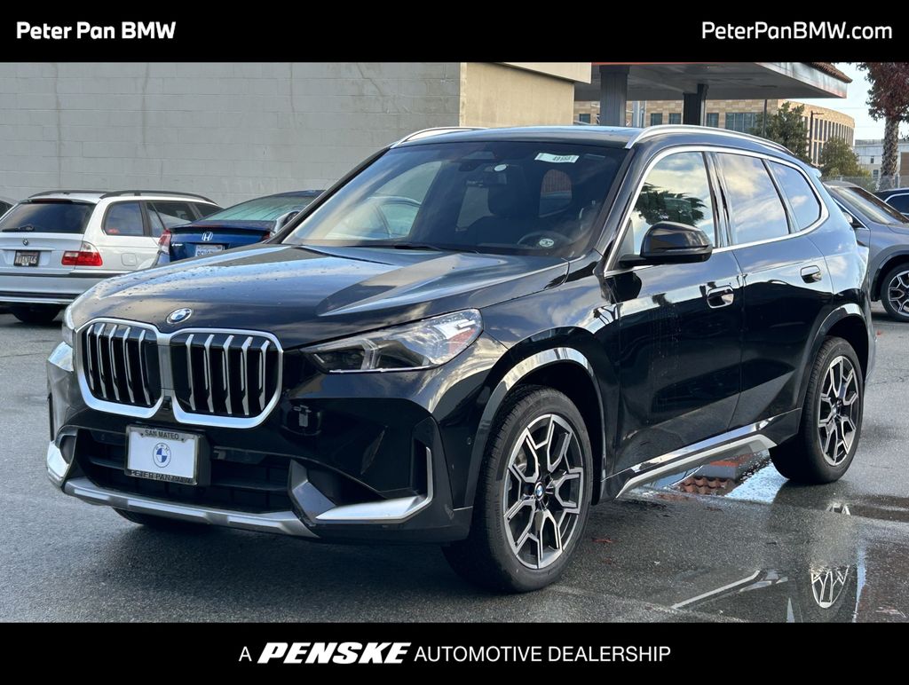 2026 BMW X1 28i's photo