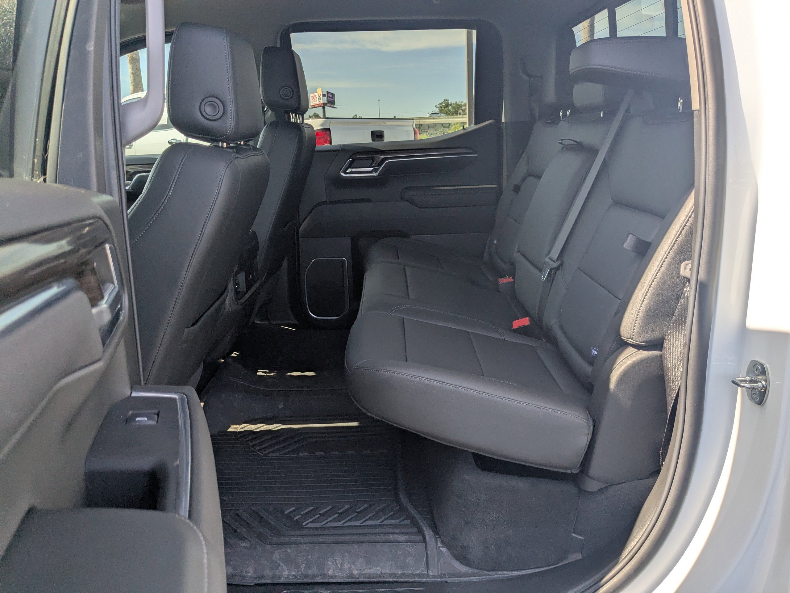 2024 Chevrolet Silverado 1500 LT Trail Boss photo 14