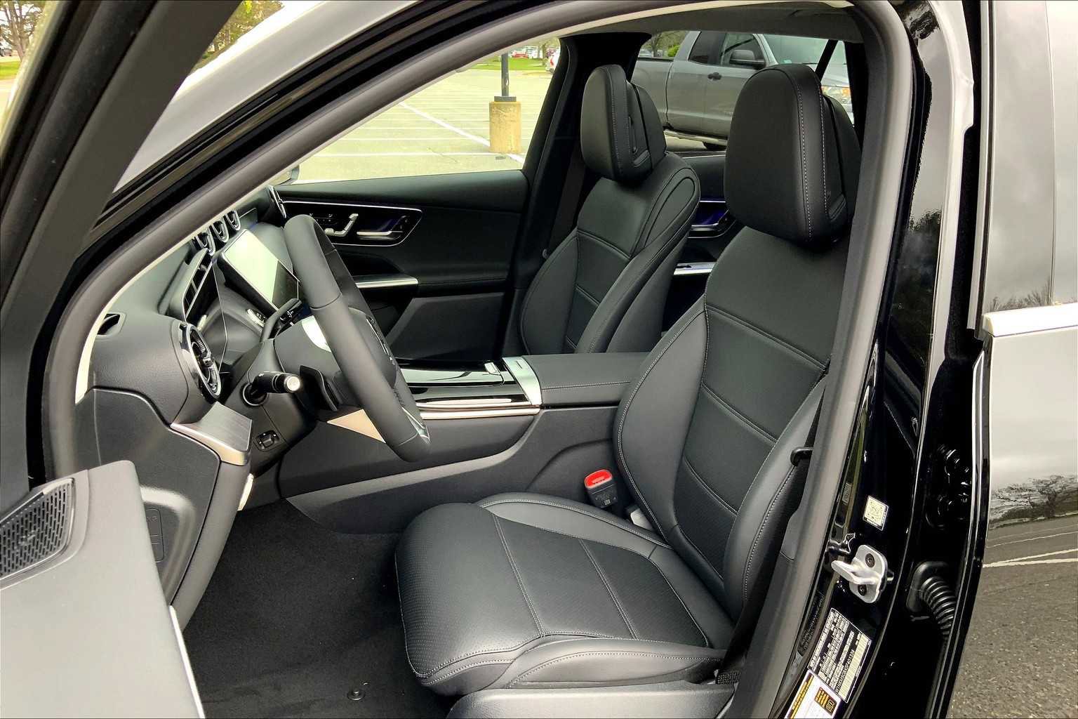 2025 Mercedes Benz GLC 350e 4MATIC photo 11