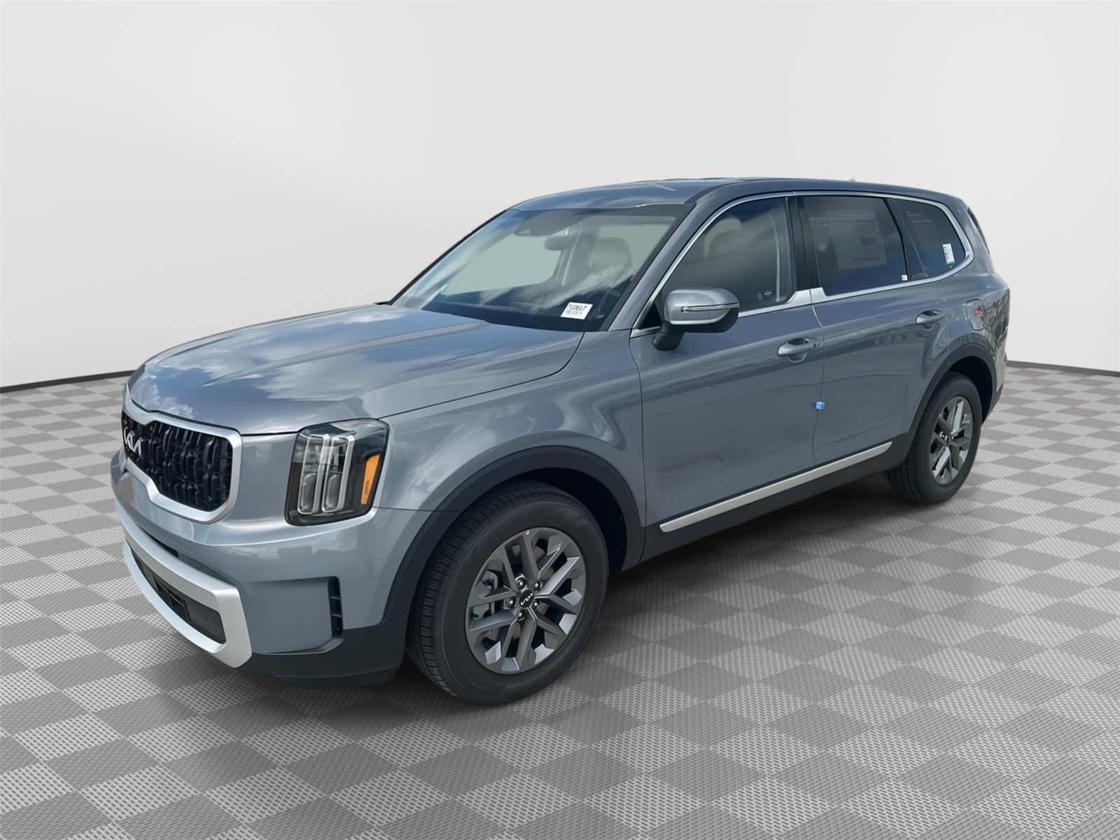 2025 Kia Telluride LX's photo