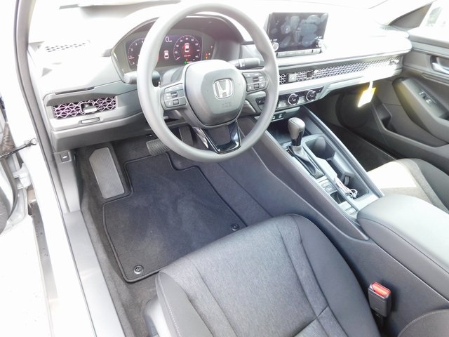2025 Honda Accord SE photo 15