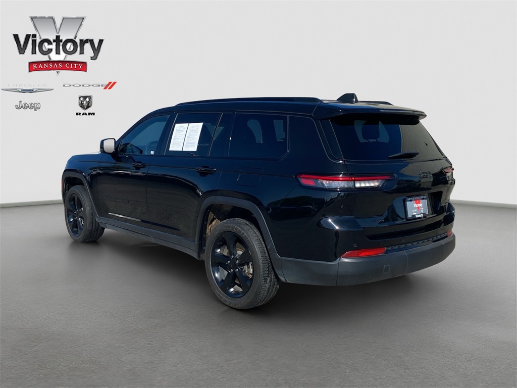 2023 Jeep Grand Cherokee Altitude photo 2