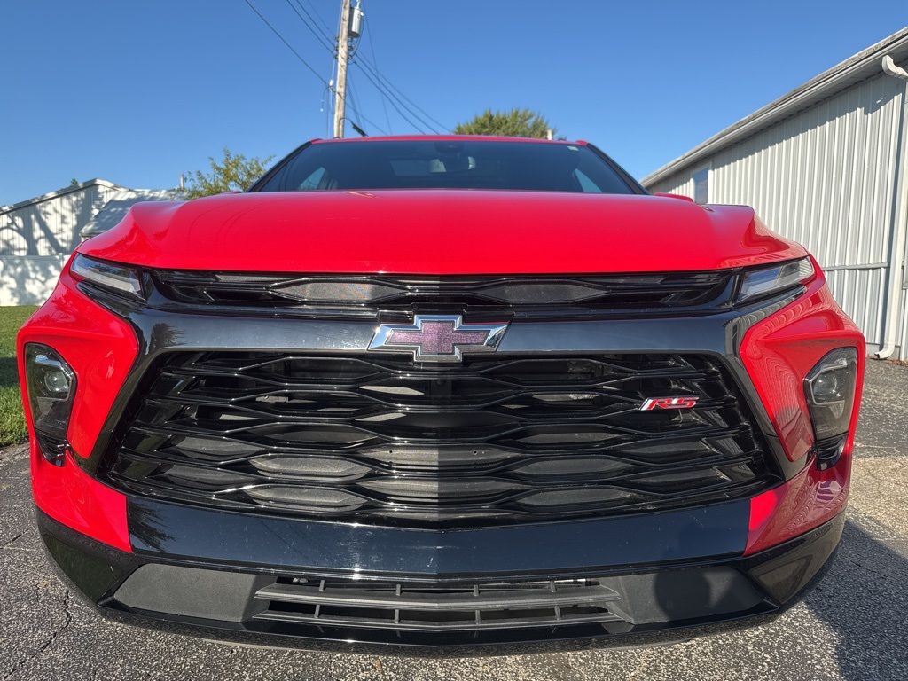 2024 Chevrolet Blazer RS photo 2