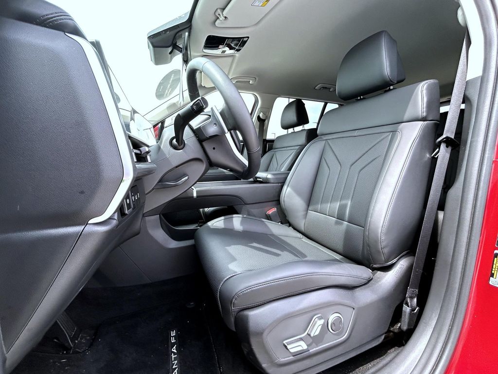 2025 Hyundai Santa Fe SEL photo 11
