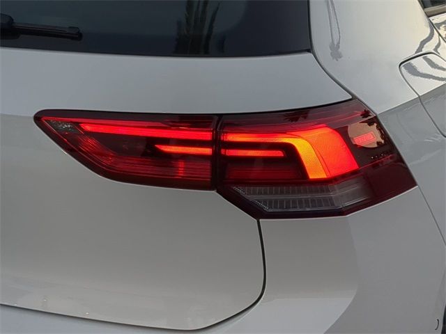 2025 Volkswagen Golf R photo 6