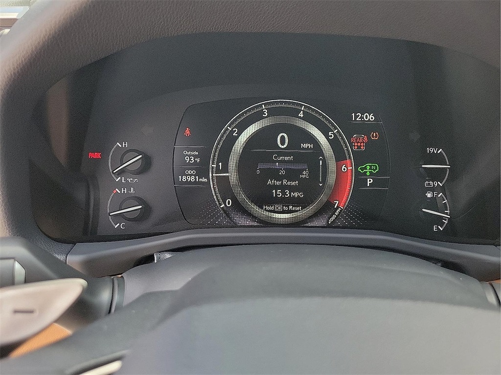 2024 Lexus LX 600 Luxury photo 15