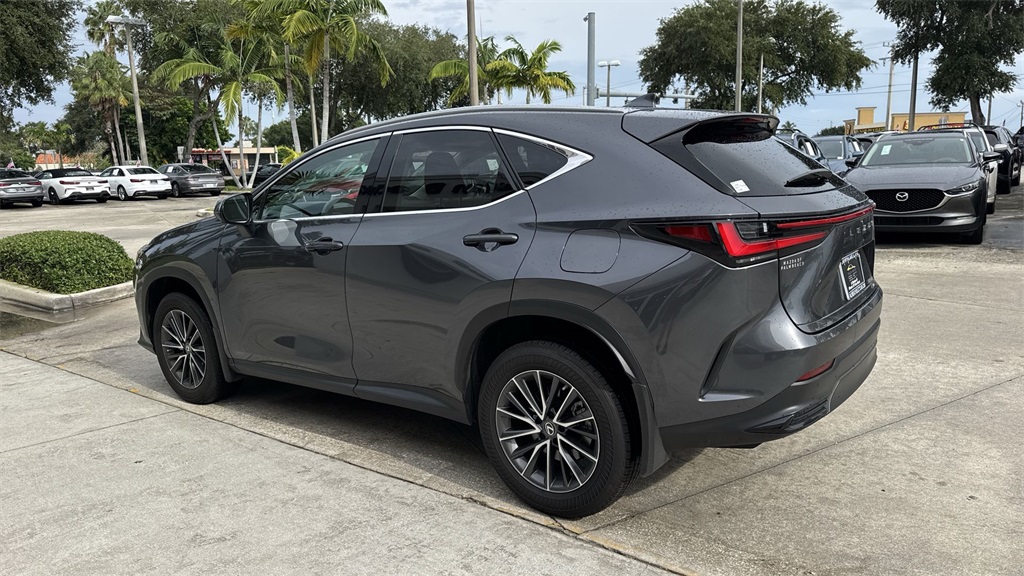 2022 Lexus NX 350 photo 12